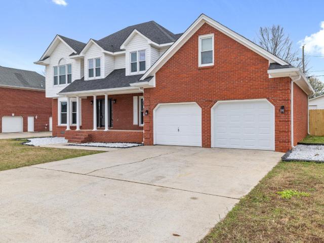 2104 Lisa Ave