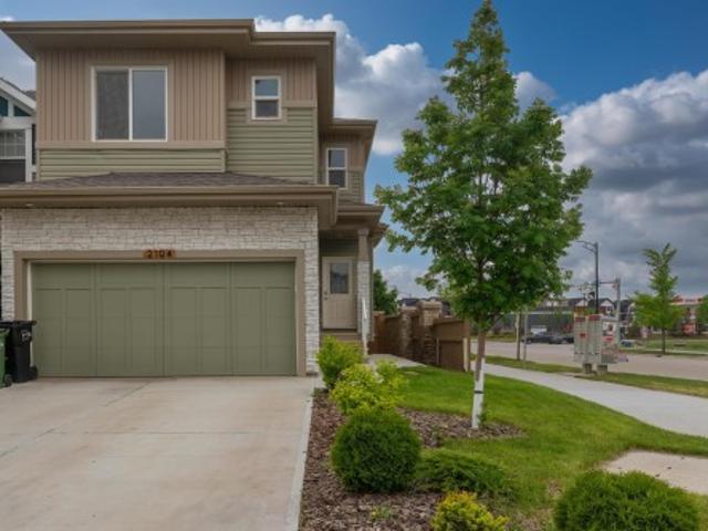 2104 Street Sw, Edmonton, AB, T6W 4E5 house for sale | Listing ID E4504 | Royal LePage