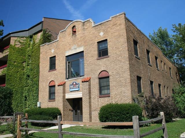 2104 University Ave