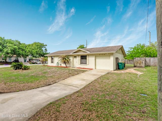 2104 Watts Dr, Mims, FL 32754 | MLS #1074
