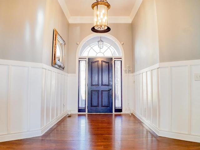 2105 Greenslope Trail