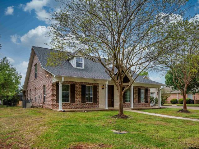 2105 Harvard Dr, Jacksonville, TX 75766 | MLS #25016