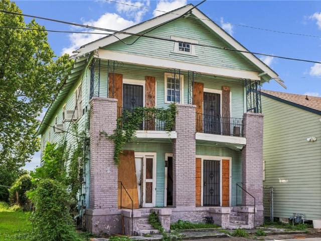 2105 Third Street
