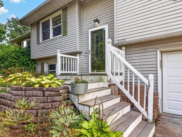 2105 W Bedford Road