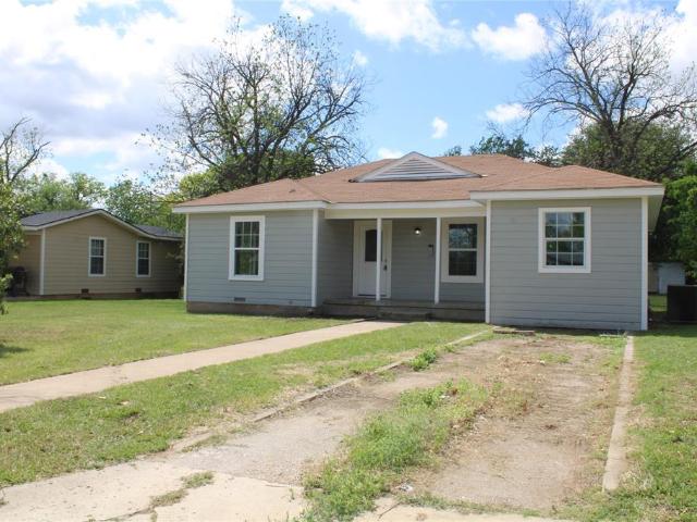 2105 6 6th St, Brownwood, TX 76801 | MLS #21226