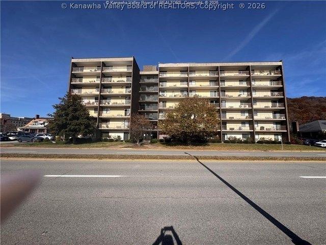 2106 Kanawha Blvd E Apt 228, Charleston, WV 25311