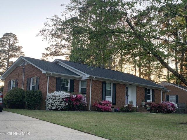 2106 Southview Dr, Greenville, NC 27858