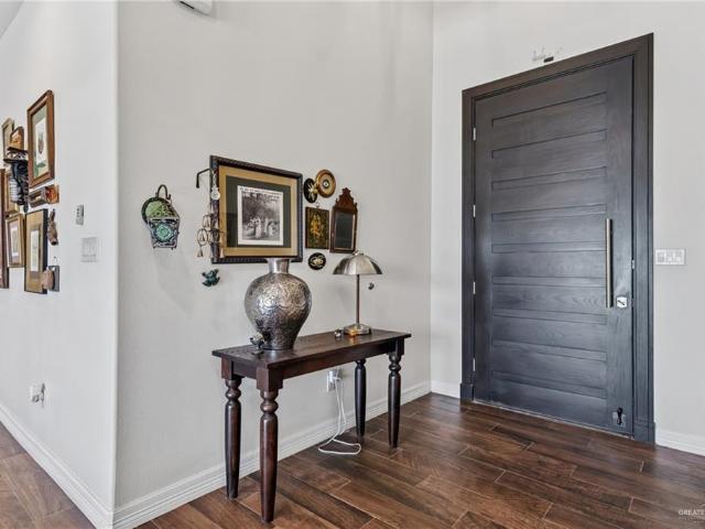 2106 Thacker Lane