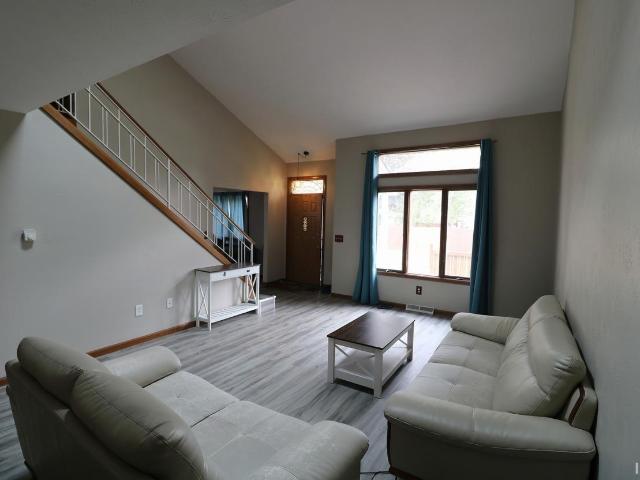 2107 Cambridge Drive
