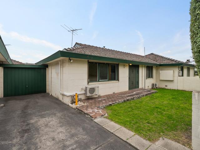 2/107 East Boundary Road, Bentleigh East