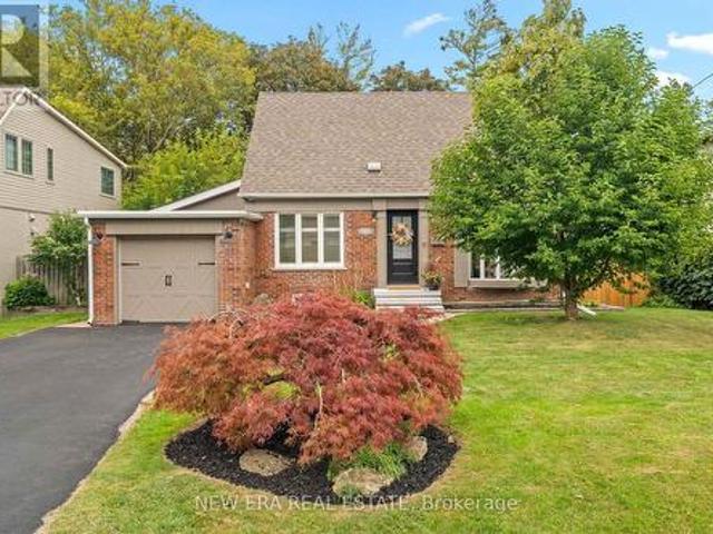 2107 Russett Road, Mississauga, ON, L4Y 1C2 house for sale | Listing ID W13854 | Royal LePage