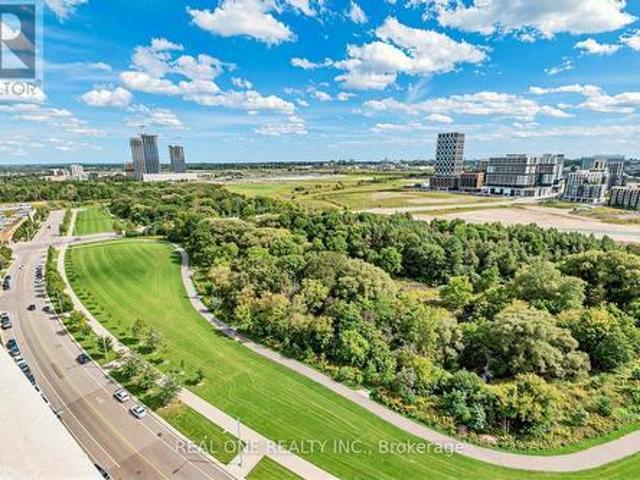 2107 15 Water Walk Drive, Markham, ON, L6G 0G2 condo for sale | Listing ID N13778 | Royal LePage