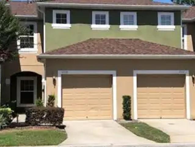 2108 Abercorn Ct, 2 beds, 3 full baths