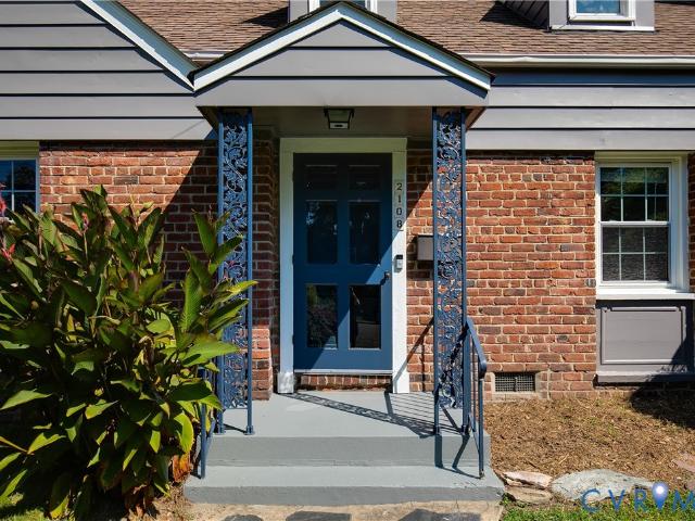 2108 Davenport Avenue