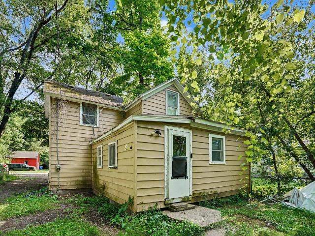 2109 Briar Place