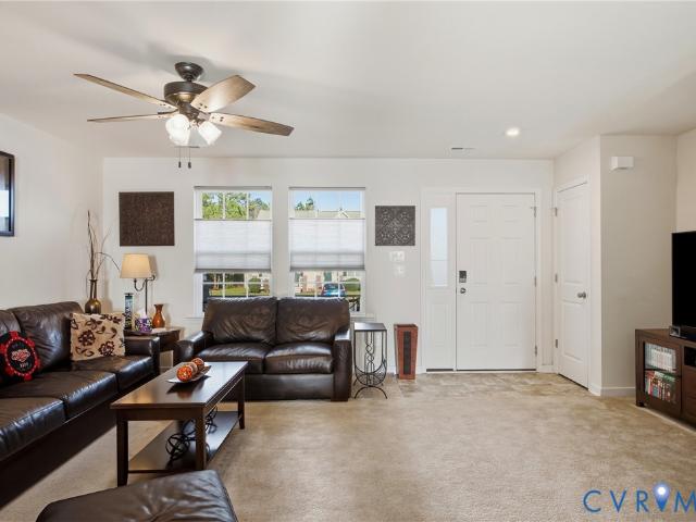 2109 Chaucer Court