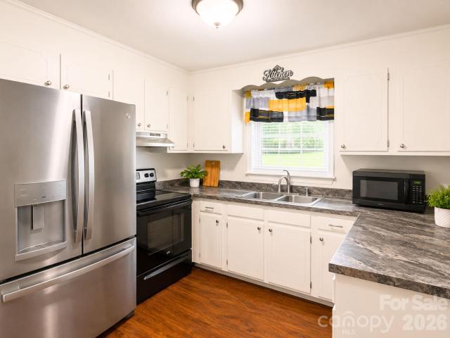 2109 Fernwood Drive
