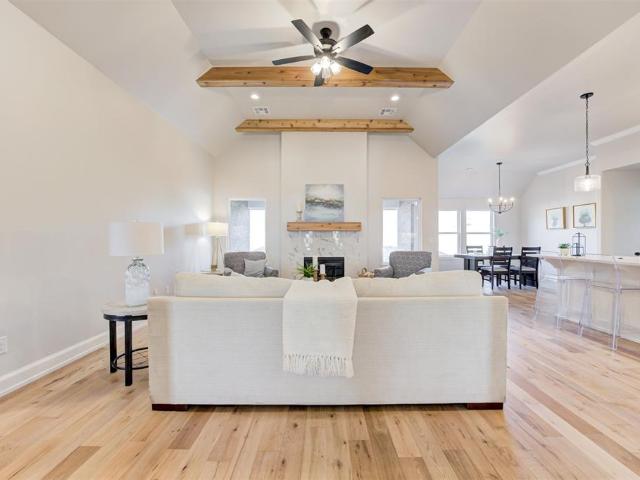 2109 Josslyn Place