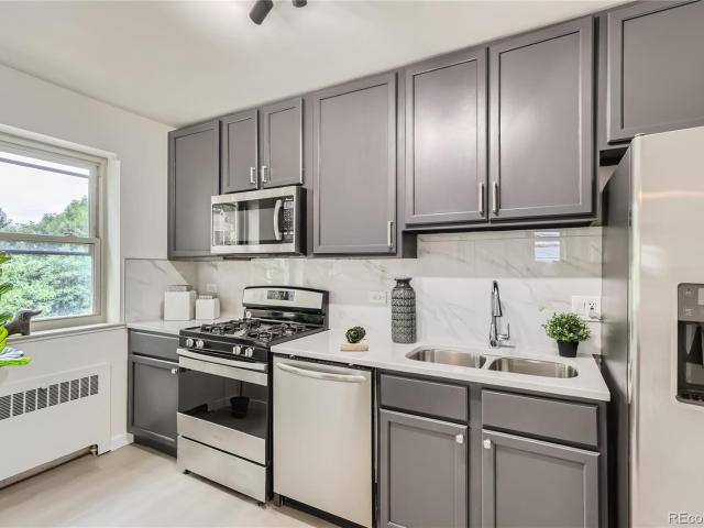 2100 N Franklin Street # 20