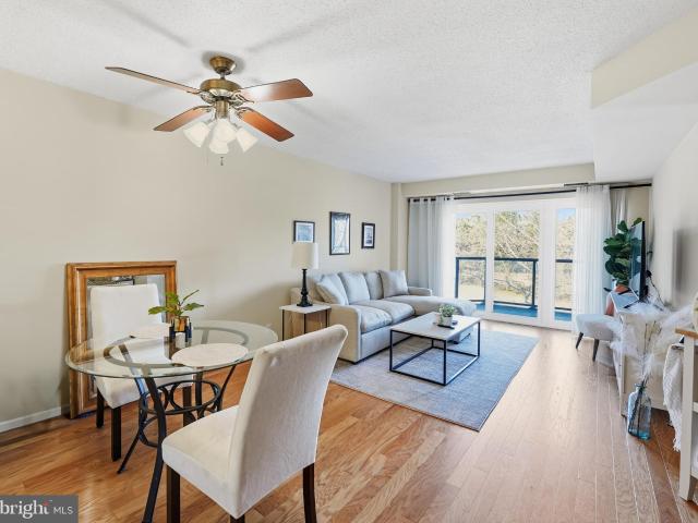 2100 Langston Blvd, Unit 207, Arlington, VA 22201 | MLS #VAAR2069