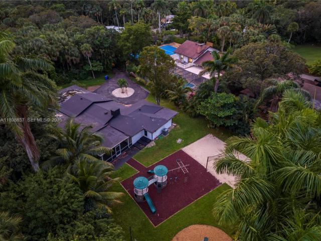 2100 SW 28th Way, Fort Lauderdale, FL 33312 | MLS #A11898