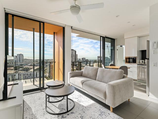 2101/10 Trinity Street, Fortitude Valley
