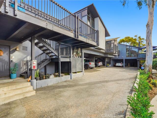 2101 Glenneyre