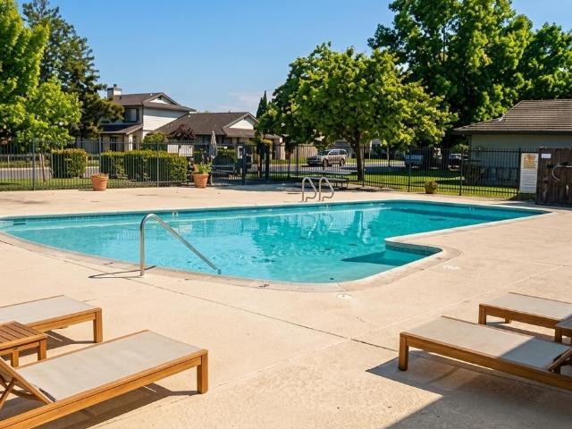 2101 Lemontree Way 4