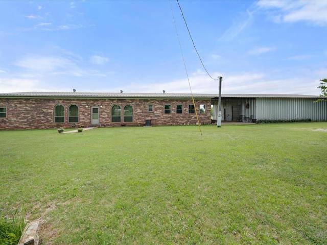 2101 Ridge View Dr, Cleburne, TX 76033 | MLS #21228