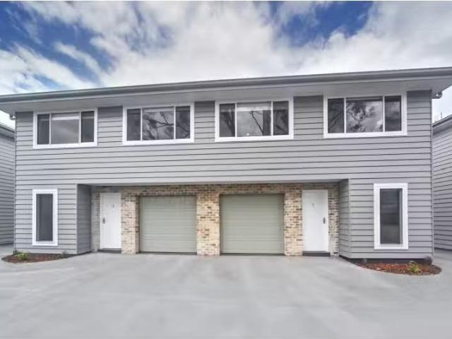 2/101A Hillcrest Avenue, South Nowra Townhouse for rent Liste.