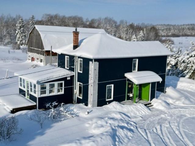 2101Z 10E Rang, Latulipe Et Gaboury, QC, J0Z 2N0 house for sale | Listing ID 14385 | Royal LePage