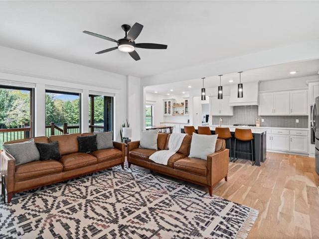 2102 Foxtail Drive