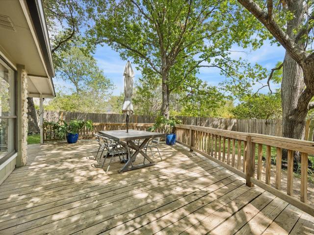 2102 Taylor Simonetti Ave