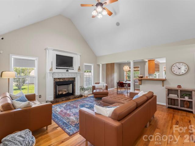 2103 Olde Pond Court SE