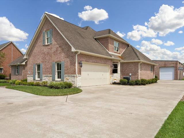 2103 Airline Drive