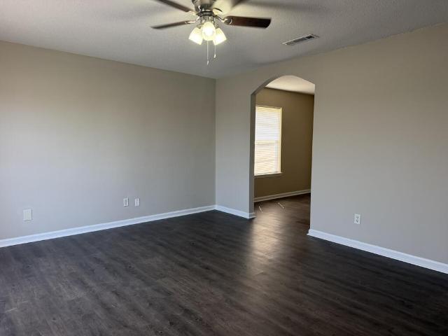 2103 Flynn Rd