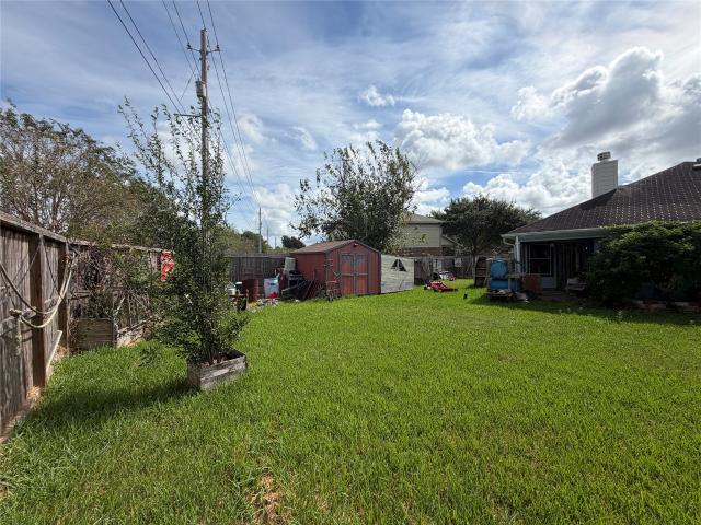 2103 Kingfisher Court