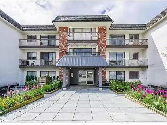 210 2040 Cornwall Avenue, Vancouver, BC, V6J 1E1 Single Fami.