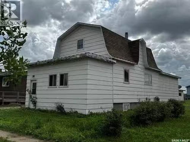 210 2Nd Avenue W, Nokomis, SK, S0G 3R0 house for sale Listi.