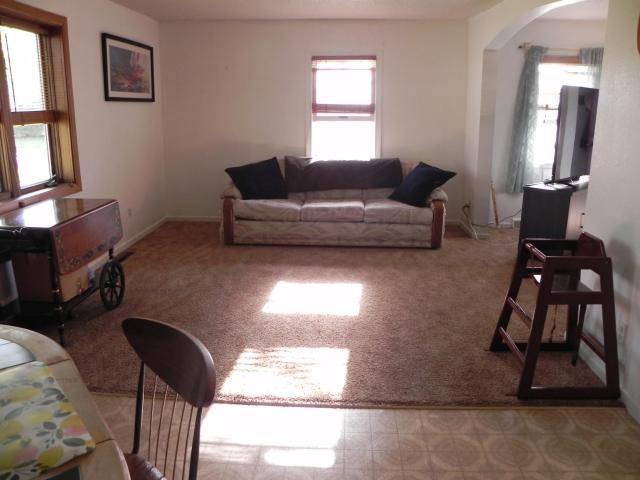 210 7th Street S