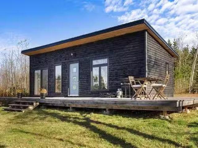 210 Clearwater Bay Lane, Gaspereaux, PE, C0A 1R0 house for s.