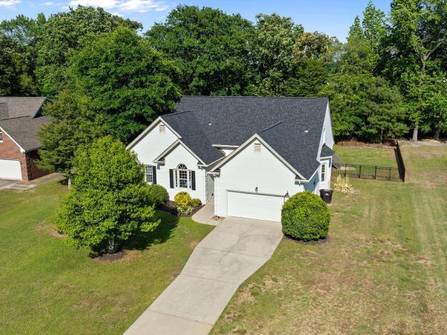 210 Creekside Drive