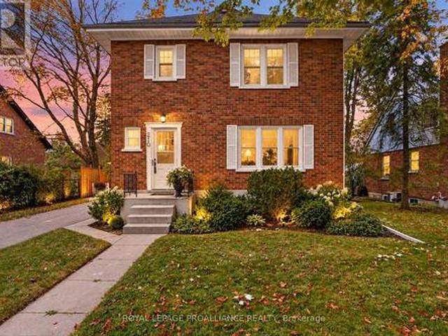 210 Aberdeen Avenue, Peterborough, ON, K9H 4W8 house for sale | Listing ID X13791 | Royal LePage