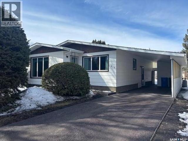 210 Alexander Avenue, Canora, SK, S0A 0L0 house for sale | Listing ID SK034611 | Royal LePage
