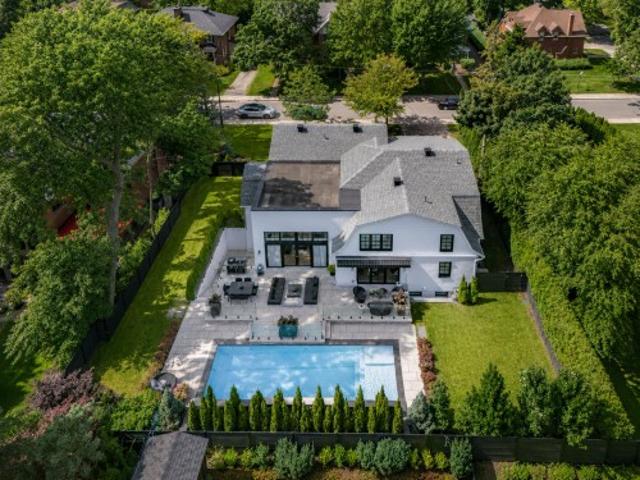 210 Av. Carlyle, Mont Royal, QC, H3R 1T2 Luxury House for sale | Listing ID 23015 | Royal LePage Carriage Trade Luxury Properties