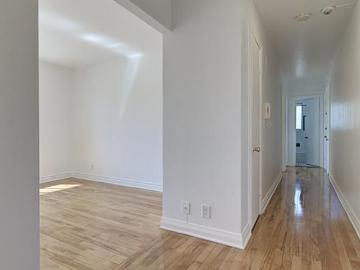 Apartment for rent in T, Brossard