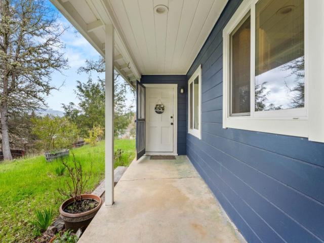210 Bourbon Ln, Ukiah, CA 95482 | MLS #326000