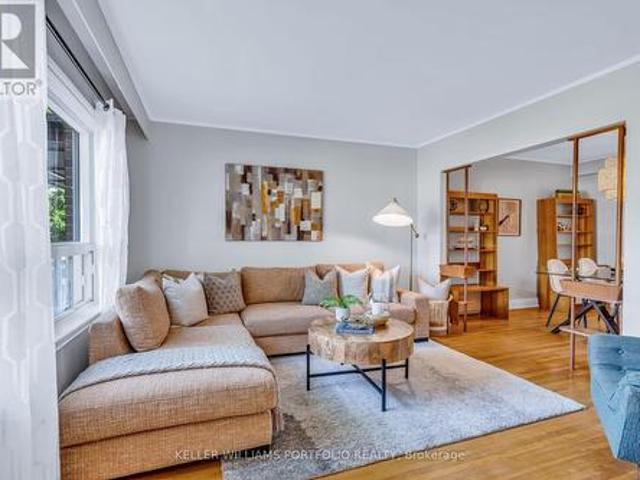 210 Bicknell Avenue, Toronto, ON, M6M 4G9 house for sale | Listing ID W13526 | Royal LePage