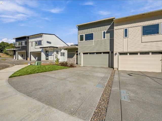 210 Black Hawk Ct