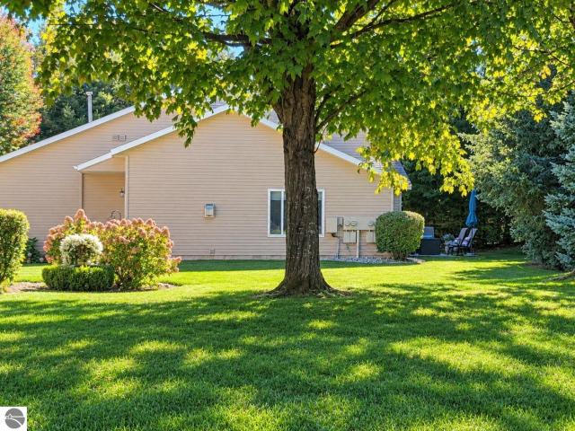 210 Greenview Circle